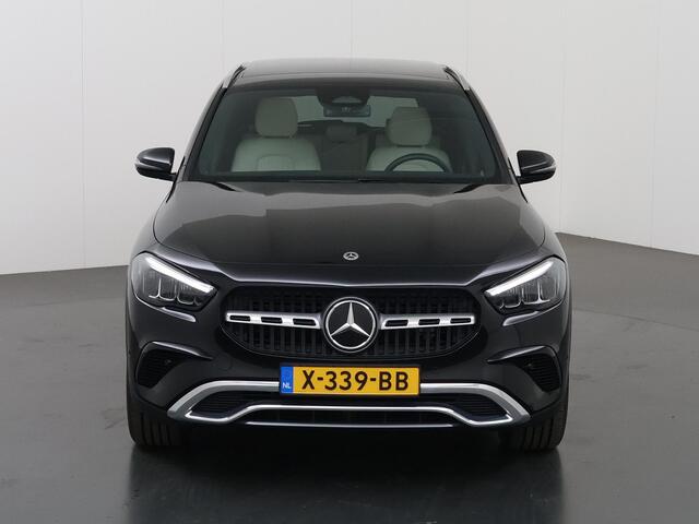 Mercedes-Benz GLA-KLASSE 250 e Luxury Line | Panoramadak | Memory | Stoelverwarming | Keyless | Achteruitrijcamera |