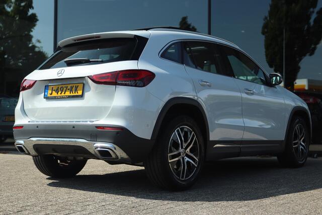 Mercedes-Benz GLA-KLASSE 200 AUT. BUSINESS SOLUTION LUXURY | PANO | MATRIX LED | LEDER | VIRT. COCKPIT | CAMERA | MEMORY