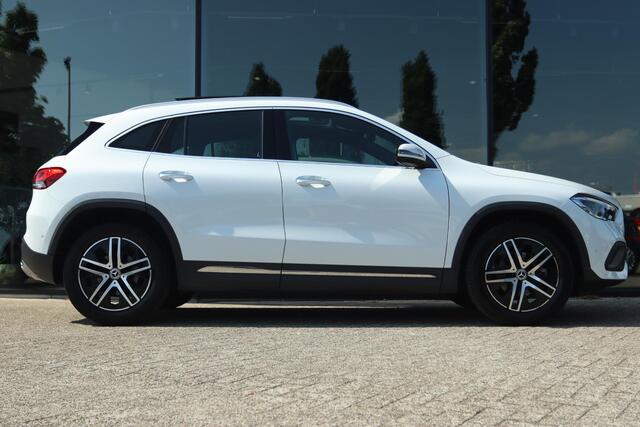 Mercedes-Benz GLA-KLASSE 200 AUT. BUSINESS SOLUTION LUXURY | PANO | MATRIX LED | LEDER | VIRT. COCKPIT | CAMERA | MEMORY