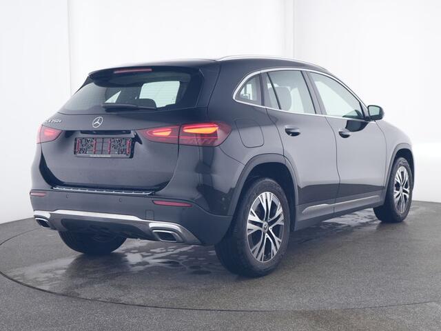 Mercedes-Benz GLA-KLASSE 250 e Face Lift Plug-In Hybride Trekhaak | Progressive Line | 11kW Laden | Stuur en Stoelverwarming | Ledkoplampen. Inclusief 24 maanden MB Certified garantie voor Europa.