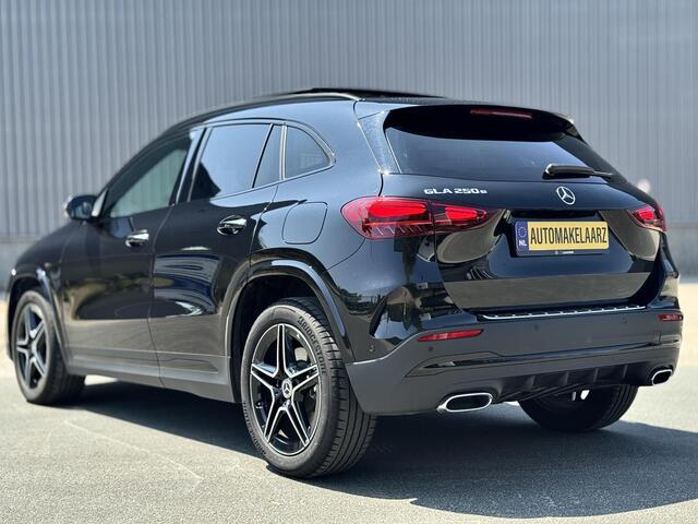 Mercedes-Benz GLA-KLASSE 250 e AMG Line PANO CARPLAY ZGA NIEUW