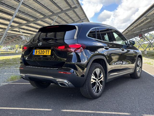 Mercedes-Benz GLA-KLASSE 250 e Luxury Line | Panoramadak | Multibeam LED | Stoelverwarming | Sfeerverlichting |