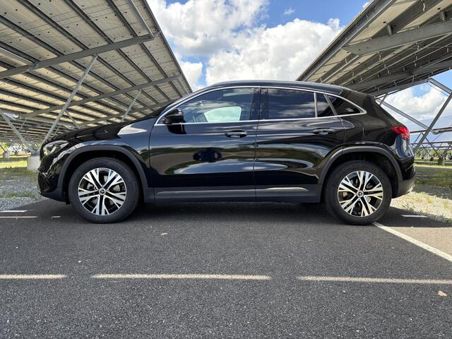 Mercedes-Benz GLA-KLASSE 250 e Luxury Line | Panoramadak | Multibeam LED | Stoelverwarming | Sfeerverlichting |