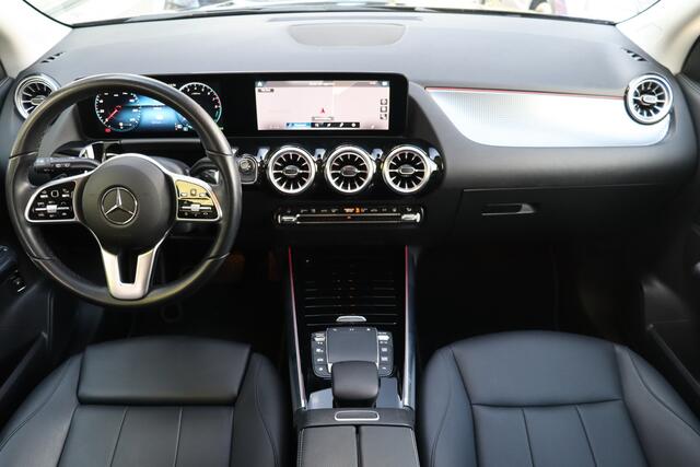 Mercedes-Benz GLA-KLASSE 250 e Business Solution AMG Limited | Leder | Adap. Cruise | Stoelverwarming | Navigatie | Sfeerverlichting