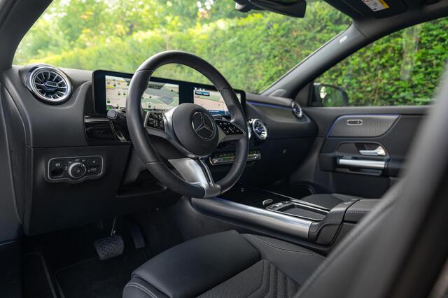 Mercedes-Benz GLA-KLASSE 250 e | Urban Pakket | Panorama | Distronic-ACC | Comfortsleutel | Camera |