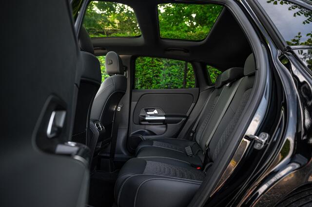 Mercedes-Benz GLA-KLASSE 250 e | Urban Pakket | Panorama | Distronic-ACC | Comfortsleutel | Camera |