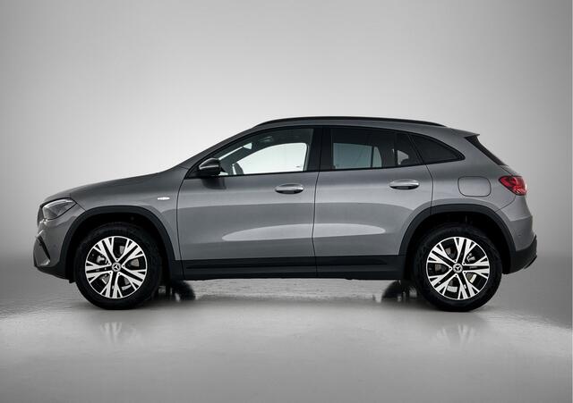 Mercedes-Benz GLA-KLASSE 250 e Business Solution Luxury | Trekhaak | Parkeerpakket met 360°-camera | Nightpakket | KEYLESS GO | URBAN GUARD voertuigbescherming plus | EASY PACK achterklep | USB-pakket plus |