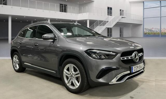 Mercedes-Benz GLA-KLASSE 250 e Business Line Stoelverwarming/Zomer+winter velgen/Camera/Navi groot.