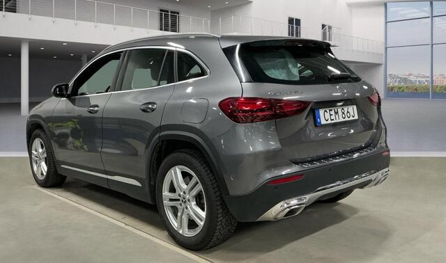 Mercedes-Benz GLA-KLASSE 250 e Business Line Stoelverwarming/Zomer+winter velgen/Camera/Navi groot.