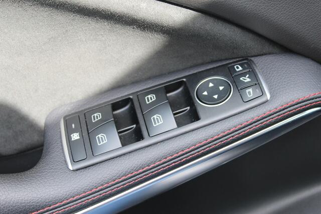 Mercedes-Benz GLA-KLASSE 200 Premium Plus | AMG | Camera | Cruise