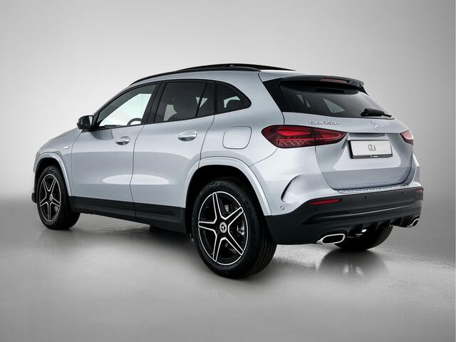 Mercedes-Benz GLA-KLASSE 250 e Business Solution AMG | Nightpakket | Premium Plus pakket | Parkeerpakket met 360°-camera | KEYLESS GO | Head-up display | Dodehoekassistent | Stoelverwarming voor | EASY PACK achterklep |