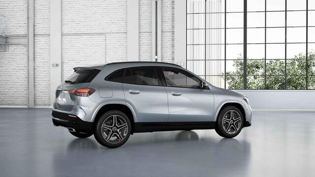 Mercedes-Benz GLA-KLASSE 250e Business Solution AMG | Nightpakket | Panoramaschuifdak | Achteruitrijcamera | Stoelverwarming |