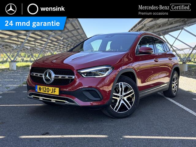 Mercedes-Benz GLA-KLASSE 180 Business Solution Luxury | Panoramadak | Memory stoelen | Multibeam LED | Keyless | Sfeerverlichting |