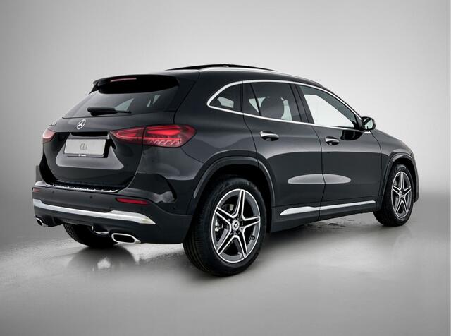 Mercedes-Benz GLA-KLASSE 180 Business Solution AMG | Trekhaak | Parkeerpakket met achteruitrijcamera | EASY PACK achterklep | Spiegelpakket | | Stoelverwarming voor | KEYLESS GO | Extra USB-poorten | MULTIBEAM LED |