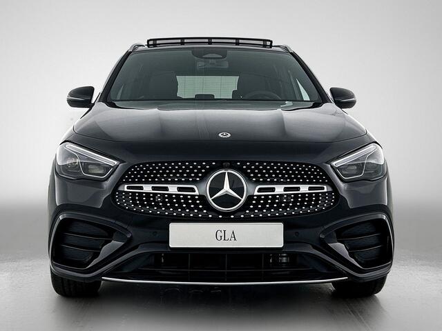 Mercedes-Benz GLA-KLASSE 180 Business Solution AMG | Trekhaak | Parkeerpakket met achteruitrijcamera | EASY PACK achterklep | Spiegelpakket | | Stoelverwarming voor | KEYLESS GO | Extra USB-poorten | MULTIBEAM LED |