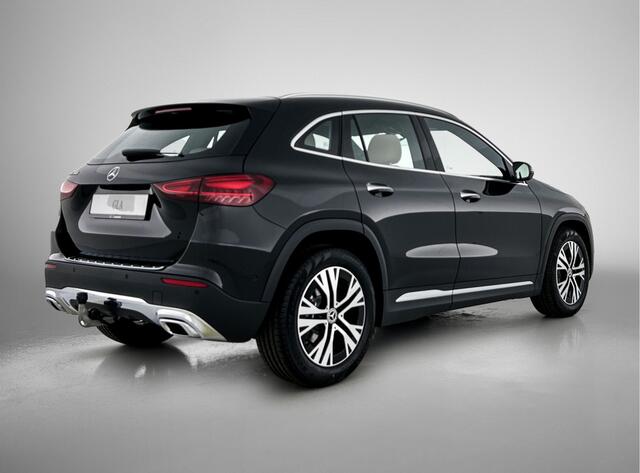 Mercedes-Benz GLA-KLASSE 180 Business Solution Luxury | Trekhaak | Parkeerpakket met achteruitrijcamera | Keyless-Go comfortpakket | GUARD 360 ° Vehicle protection Plus | EASY PACK achterklep | USB-pakket plus |