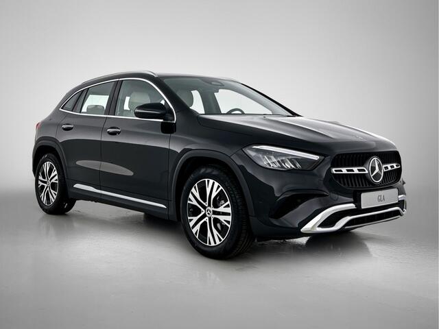 Mercedes-Benz GLA-KLASSE 180 Business Solution Luxury | Trekhaak | Parkeerpakket met achteruitrijcamera | Keyless-Go comfortpakket | GUARD 360 ° Vehicle protection Plus | EASY PACK achterklep | USB-pakket plus |