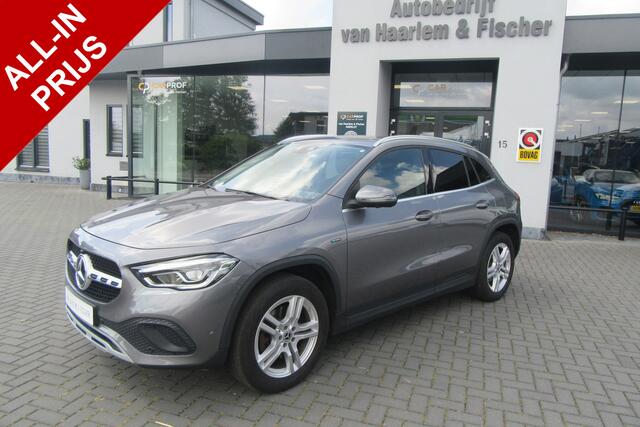 Mercedes-Benz GLA-KLASSE 250e Plugin Hybrid. Leder, Navi, 360 Camera, Trekhaak