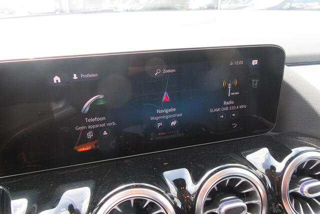 Mercedes-Benz GLA-KLASSE 250e Plugin Hybrid. Leder, Navi, 360 Camera, Trekhaak