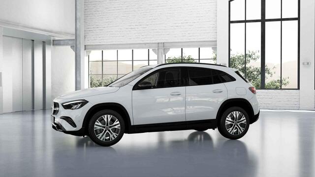 Mercedes-Benz GLA-KLASSE 250 e Luxury Line | Night | Trekhaak | Verwarmd stuurwiel |