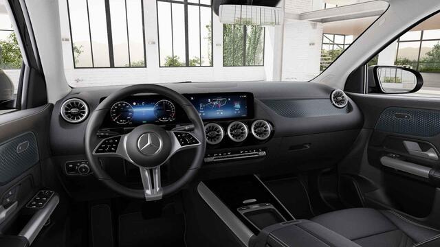 Mercedes-Benz GLA-KLASSE 250 e Luxury Line | Trekhaak | Verwarmd stuur | Elektrische achterklep |