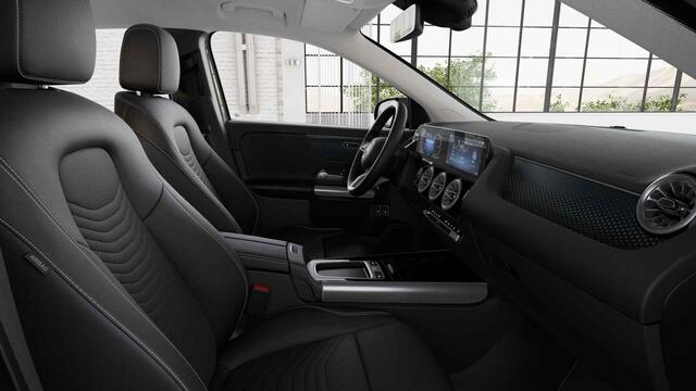 Mercedes-Benz GLA-KLASSE 250 e Luxury Line | Trekhaak | Verwarmd stuur | Elektrische achterklep |