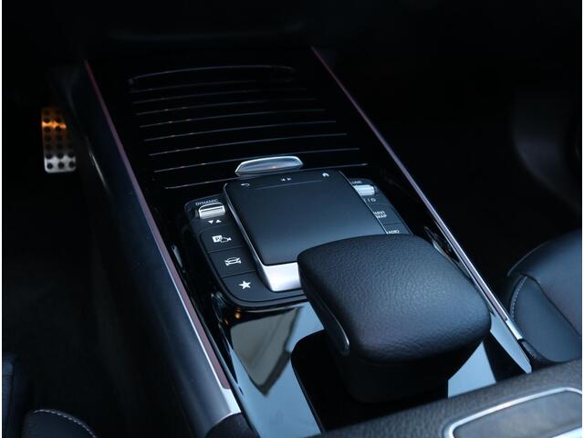 Mercedes-Benz GLA-KLASSE 250 e AMG Line | Panoramadak | Widescreen