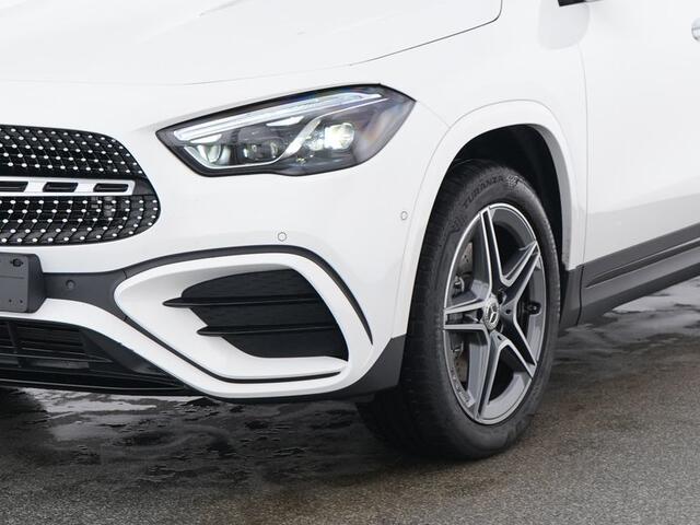 Mercedes-Benz GLA-KLASSE 250 e AMG Face Lift Plug-In Hybride AMG Line Premium Plus | Night Pakket | 11kW Laden | Stuur en Stoelverwarming | Panorama Schuif-Kanteldak. Inclusief 24 maanden MB Certified garantie voor Europa.