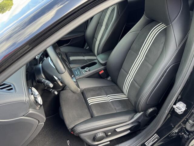 Mercedes-Benz GLA-KLASSE GLA 220 D AMG EDITION Camera Carplay Alcantara