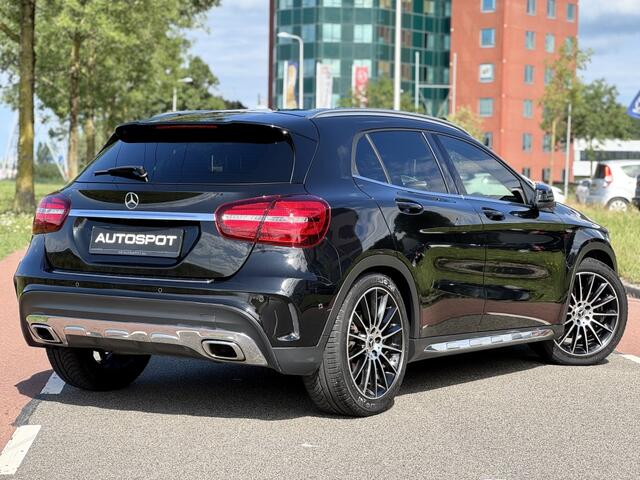 Mercedes-Benz GLA-KLASSE GLA 220 D AMG EDITION Camera Carplay Alcantara