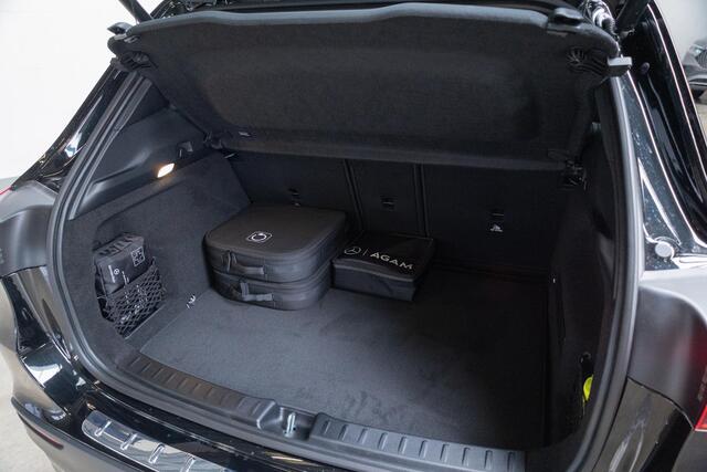 Mercedes-Benz GLA-KLASSE 250 e Business Solution AMG Panorama dak | Trekhaak