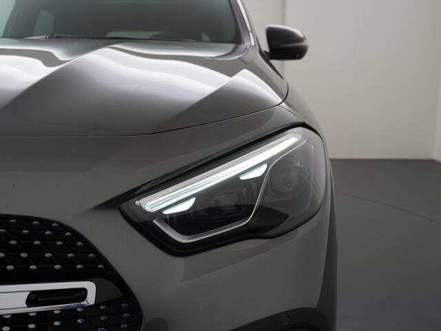 Mercedes-Benz GLA-KLASSE 250 e AMG Line | Pano Burmester Distronic 360 Camera