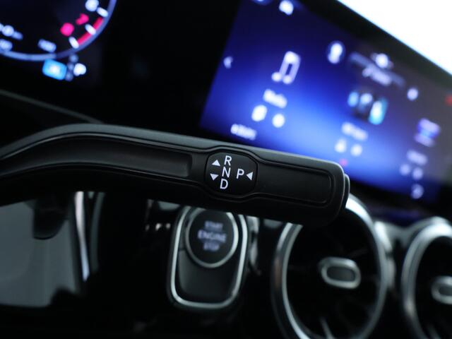 Mercedes-Benz GLA-KLASSE 250 e Face Lift Plug-In Hybride | Trekhaak | AC Laden 11 kW | Stuurverwarming | Stoelverwarming | Achteruitrijcamera | Inclusief 24 maanden MB Certified garantie voor Europa.