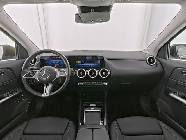Mercedes-Benz GLA-KLASSE 250 e Face Lift Plug-In Hybride Progressive Line Advanced | Burmester® | Dodehoek Assist | Memory Voorstoelen | Stuur en Stoelverwarming | Ledkoplampen. Inclusief 24 maanden MB Certified garantie voor Europa.