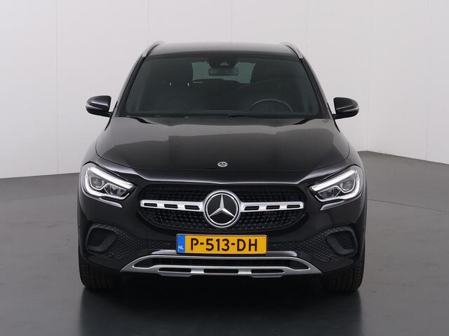 Mercedes-Benz GLA-KLASSE 250 e Business Solution AMG Limited | Trekhaak | Widescreen | Sfeerverlichting |