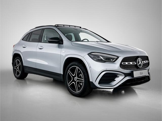 Mercedes-Benz GLA-KLASSE 250 e Business Solution AMG | Nightpakket | Trekhaak | Smartphone integratie | Multibeam LED | Panoramaschuifdak | Parkeerpakket met achteruitrijcamera | Stoelverwarming voor