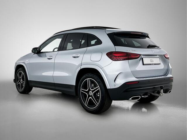Mercedes-Benz GLA-KLASSE 250 e Business Solution AMG | Nightpakket | Trekhaak | Smartphone integratie | Multibeam LED | Panoramaschuifdak | Parkeerpakket met achteruitrijcamera | Stoelverwarming voor