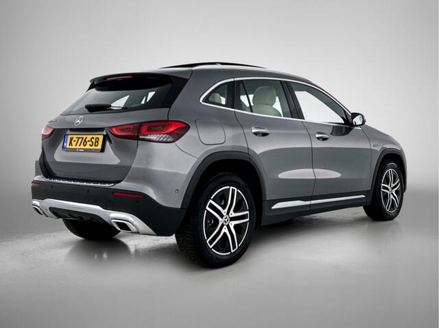 Mercedes-Benz GLA-KLASSE 250 e Business Solution Luxury Limited | Panoramadak | Trekhaak | Navigatie | Alarm | Parking support | Elect bed. voorstoelen met memory | Inclusief 24 maanden MB Certified garantie voor Europa.