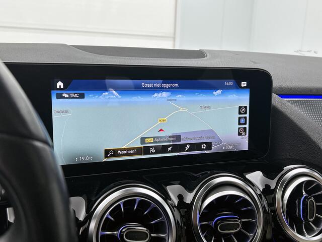 Mercedes-Benz GLA-KLASSE 250 e Business Solution Luxury Limited | Panoramadak | Trekhaak | Navigatie | Alarm | Parking support | Elect bed. voorstoelen met memory | Inclusief 24 maanden MB Certified garantie voor Europa.