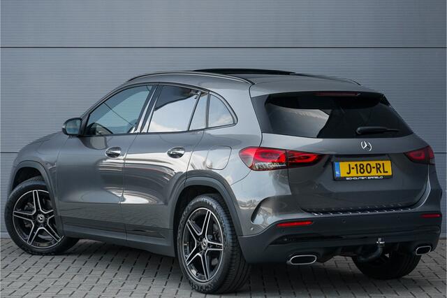 Mercedes-Benz GLA-KLASSE 200 AMG Line Pano Night Stoelverw Trekhaak