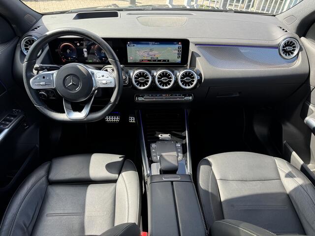 Mercedes-Benz GLA-KLASSE 250 e AMG Line Night Pano-Dak | Trekhaak | Distronic | HUD | 360-Camera