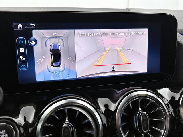 Mercedes-Benz GLA-KLASSE 180 Business Solution AMG | Premium Plus pakket | Trekhaak | Smartphone integratie | Multibeam LED | 360° camera | Head-up display | Panoramaschuifdak |