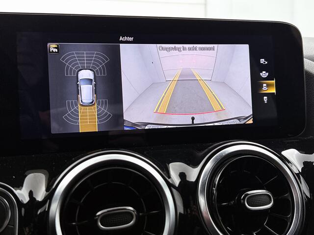 Mercedes-Benz GLA-KLASSE 200 Luxury line | Night pakket | Trekhaak afn. kogel | Panorama schuifdak | Parkeer pakket | Stoelverwarming | Inclusief 24 maanden MB Certified garantie voor Europa.
