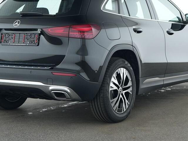 Mercedes-Benz GLA-KLASSE 250 e Plug-In Hybride Panorama Schuif-Kanteldak | Distronic | Sound system | Parkeerpakket met achteruitrijcamera | Stuur en Stoelverwarming. Inclusief 24 maanden MB Certified garantie voor Europa.