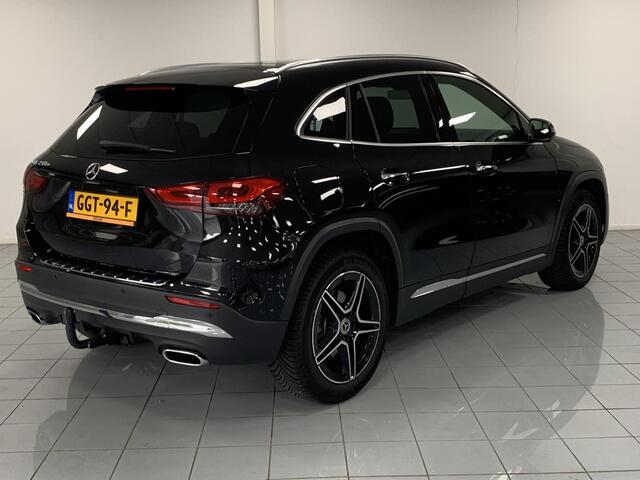 Mercedes-Benz GLA-KLASSE 250 e AMG Line PANORAMADAK | TREKHAAK | RONDOM ZICHT CAMERA | COMPLETE AUTO!