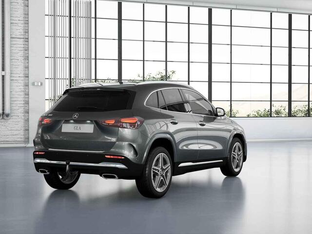 Mercedes-Benz GLA-KLASSE 180 Business Solution AMG