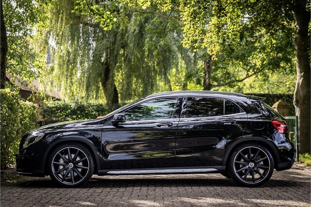 Mercedes-Benz GLA-KLASSE AMG 45 4MATIC Exclusief Comand Panorama 20"