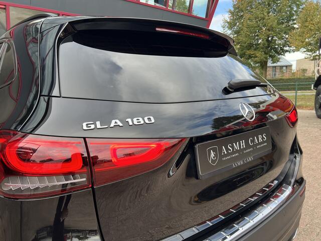 Mercedes-Benz GLA-KLASSE 180 Business Solution AMG | Pano | Sfeerverlichting | Night |