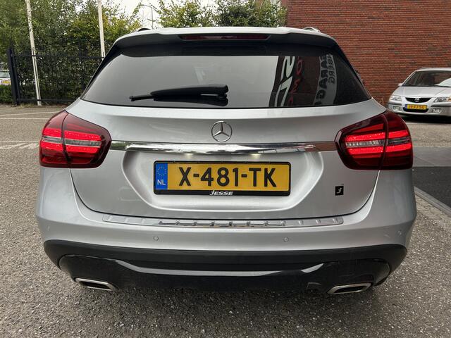 Mercedes-Benz GLA-KLASSE 180 Premium Night Pakket 51.000 KM!!! // FULL LED // NAVI // 360 CAMERA // ADAPTIV. CRUISE // PDC V+A // DAB // ELEK. KOFFERKLEP