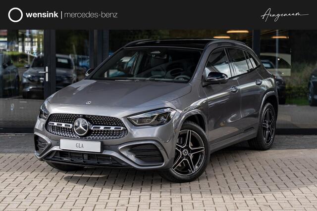 Mercedes-Benz GLA-KLASSE 250e Business Solution AMG | Panoramaschuifdak | Premium Plus | 360°-camera | Augmented Reality Navigation | Stoelverwarming | Head-up display | Dodehoekassistent |